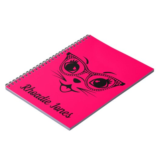 ピンクかわいらしとブラックのシックな猫 ノートブック (左側)
