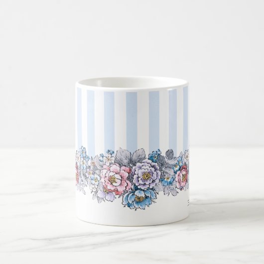 ピンクかわいらしとブルーの花とストライプ名前つき コーヒーマグカップ (中央)