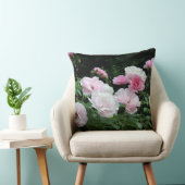 ピンクかわいらしと白のバラの花。フローラ写真 クッション (椅子)