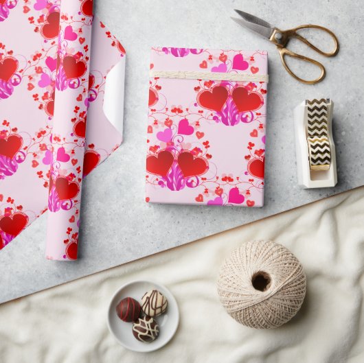 ピンクかわいらしと赤いハートのバレンタインデー ラッピングペーパー (クラフト)