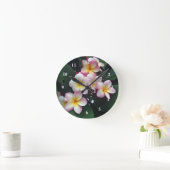 ピンクかわいらしと黄色のプルメリアフローラ写真 ラウンド壁時計 (ホーム)