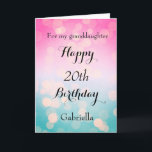 ピンクかわいらしと《写真》ぼけ味20誕生日 カード<br><div class="desc">孫かわいらし娘、娘、姪などのための青とピンクの20番目の誕生日カード。このかわいらし20番目の誕生日の前には、誕生日パーソナライズされたの受け取り人の名前が付いている。内部カードメッセージは、でもかまいまパーソナライズされたせん。20歳の誕生日素晴らしの誕生日の記念に。</div>