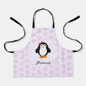ピンクかわいらしのデイジー背景のガールペンギン エプロン (正面)