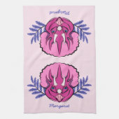 ピンクかわいらしのトリケラトプスパーソナライズされた恐竜 キッチンタオル (縦)