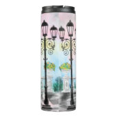 ピンクかわいらしのハートバルーン付き女性 – I Love Paris タンブラー (裏面)