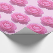 ピンクかわいらしのバラの花の休日 ラッピングペーパー (角)
