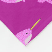 ピンクかわいらしのベビーガールパターン(の模様が)ある フリースブランケット (角)