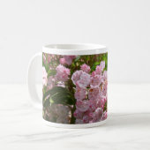 ピンクかわいらしのマウンテンローレル花 コーヒーマグカップ (正面左)