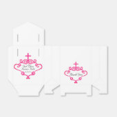 ピンクかわいらしの十字架とスクロールのカスタマイズ可能な洗礼 フェイバーボックス (折り畳みなし)
