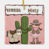 ピンクかわいらしの女性のカーボーイ（茶色の髪）とポニー–2サイド セラミックオーナメント (正面)