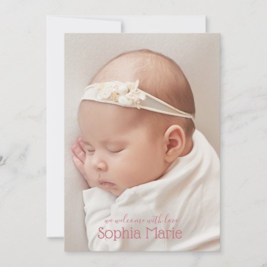 ピンクかわいらしの甘いベビー写真の誕生のお知らせ (正面)