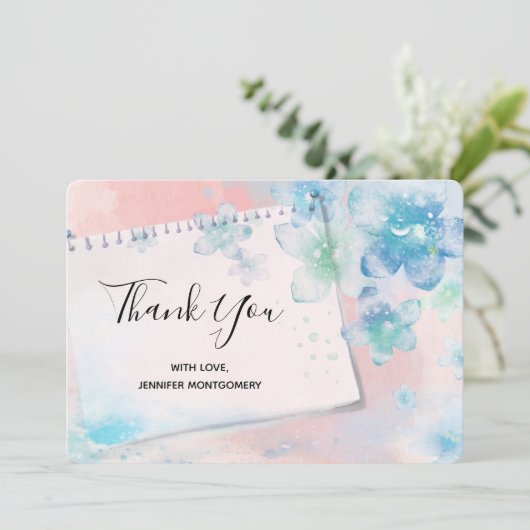 ピンクかわいらしの背景に青い花ありがとう サンキューカード (スタンド正面)