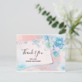 ピンクかわいらしの背景に青い花ありがとう ポストカード (スタンド正面)