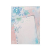 ピンクかわいらしの背景に青い花 ノートパッド (回転)