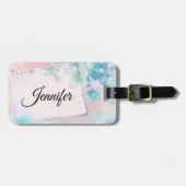 ピンクかわいらしの背景に青い花 ラゲッジタグ (正面横)