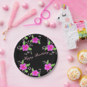 ピンクかわいらしの花の黒い誕生日プレート ペーパープレート (パーティー)