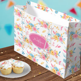 ピンクかわいらしの花柄モノグラムの ラージペーパーバッグ