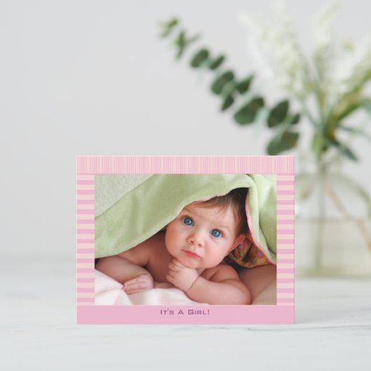 ピンクかわいらしの赤ん坊の女の子の発表 案内状 (スタンド正面)