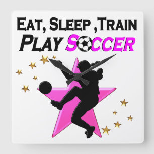 ピンクかわいらしの遊サッカーデザイン スクエア壁時計