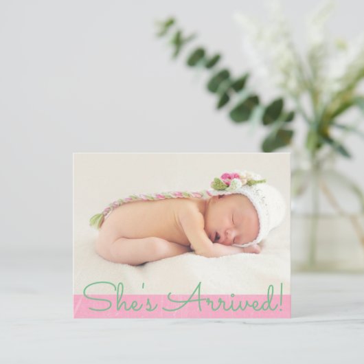 ピンクかわいらしの「シーズ到着」ベビー誕生のお知らせ 案内ポストカード (スタンド正面)