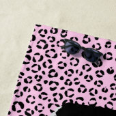 ピンクかわいらしアニマルプリントパーソナライズされたで ビーチタオル (インサイチュ)