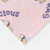 ピンクかわいらしカップケーキフリースブランケット フリースブランケット (角)