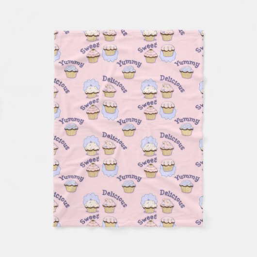 ピンクかわいらしカップケーキフリースブランケット フリースブランケット (正面)