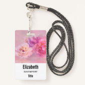 ピンクかわいらしカーネーションスタイリッシュ写真 バッジ (裏面ランヤード)