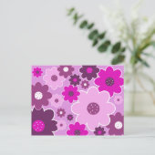ピンクかわいらしシャビーなシックなフローラ壁紙パターン ポストカード (スタンド正面)