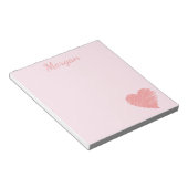 ピンクかわいらしハート ノートパッド (アングル)