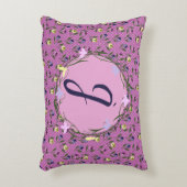 ピンクかわいらしパープルとイエローパンジー アクセントクッション (正面(垂直))