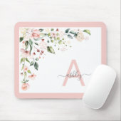 ピンクかわいらしフローラスクリプトモノグラムイニシャル名 マウスパッド (マウス)