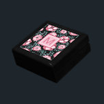 ピンクかわいらしフローラモノグラムブラック ギフトボックス<br><div class="desc">ピンクかわいらしの花柄の背景を特徴とするギフトボックス。好みのモノグラムでパーソナライズ。</div>