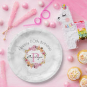 ピンクかわいらしフローラリースモノグラム誕生日 ペーパープレート (パーティー)