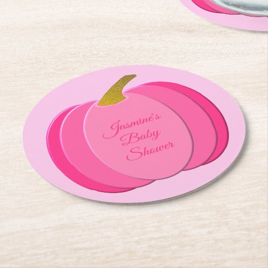ピンクかわいらしベビーガールかぼちゃのカスタム赤ちゃんシャワー ラウンドペーパーコースター (アングル)