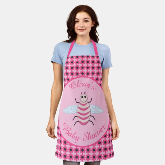 ピンクかわいらしベビーガールカスタムビー赤ちゃんシャワー エプロン (着用した状態)
