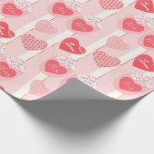 ピンクかわいらしホワイトストライプハートバレンタインデー ラッピングペーパー (角)