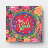 ピンクかわいらしラブ引用文フローラ感動的 フォトプラーク (正面)