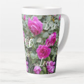 ピンクかわいらしヴィンテージバラフラワー誕生日ラブ カフェラテマグ (右アングル)