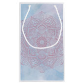 ピンクかわいらし色の聖蓮花曼荼羅 スモールペーパーバッグ (裏面)