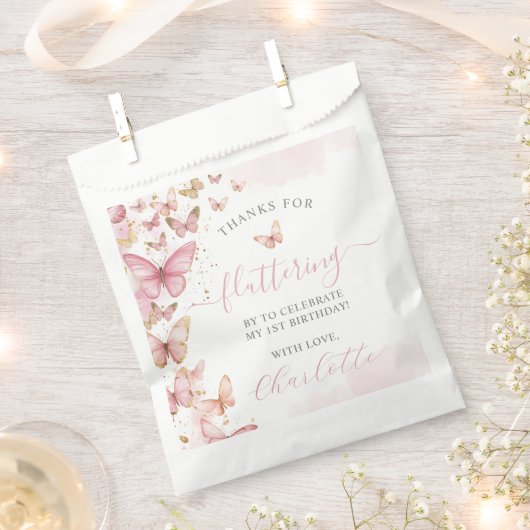ピンクかわいらし蝶の甘い16第1の2誕生日 フェイバーバッグ (クリップ留めされた状態)