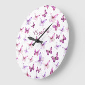 ピンクかわいらし蝶名前をカスタムする ラージ壁時計 (傾斜)