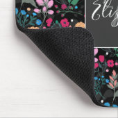 ピンクかわいらし&イエロースモールフローラブラックデザイン マウスパッド (コーナー)