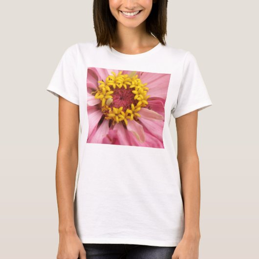 ピンクかわいらし《植物》百日草レディースTシャツ Tシャツ (正面)