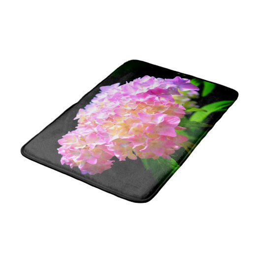 ピンクがかった紫色のオレンジアジサイ バスマット (アングル)