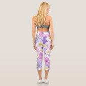 ピンクがかった紫色の美しい花 カプリレギンス (裏面)