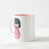 ピンクこけし人形-かわい日本のい芸者娘 ツートーンマグカップ (正面左)