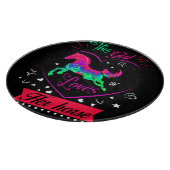 ピンクこの女の子は彼女の馬を愛している カッティングボード (角)