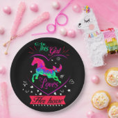 ピンクこの女の子は彼女の馬を愛している ペーパープレート (パーティー)