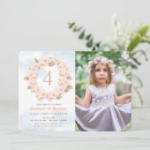 ピンクさくらんぼブロッサムリースガールフォト誕生日 招待状 (スタンド正面)